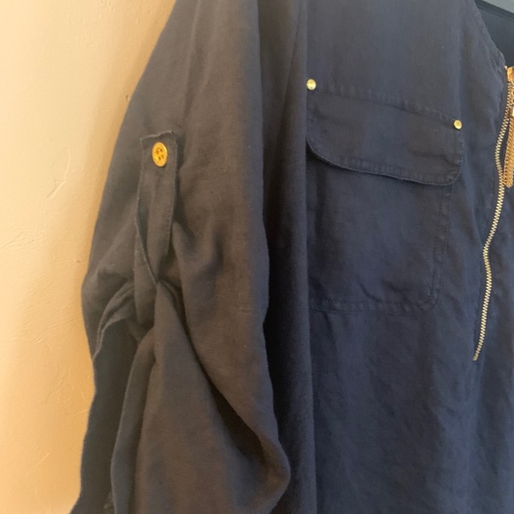 Blouse - Picture 2 of 6